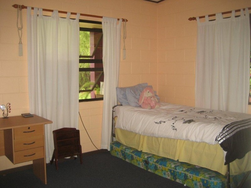 90 Bluff Road, Cardwell QLD 4849