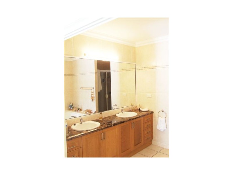 1/27 Poinciana Bvd, Cardwell QLD 4849