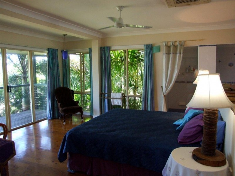 5 Marine Parade, Cardwell QLD 4849