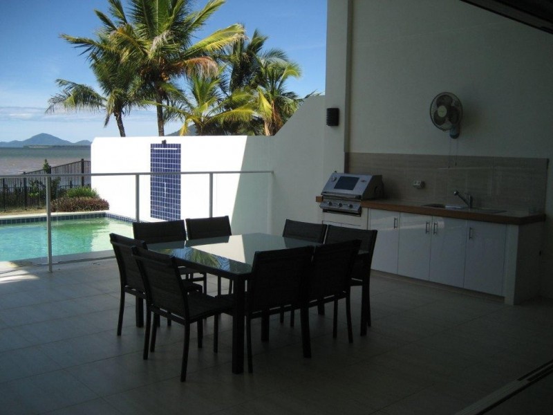 1/15 Keith Williams Drive, Cardwell QLD 4849