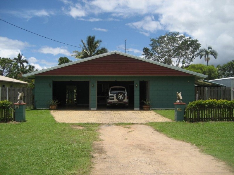 15 Liverpool Street, Cardwell QLD 4849