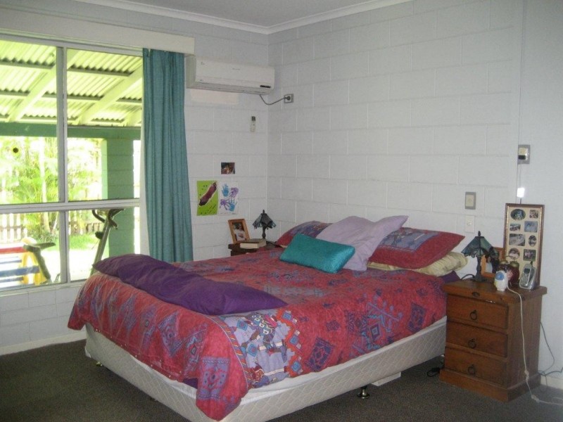 15 Liverpool Street, Cardwell QLD 4849