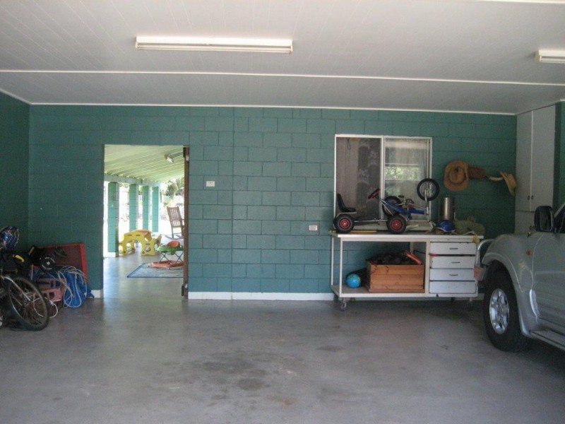 15 Liverpool Street, Cardwell QLD 4849