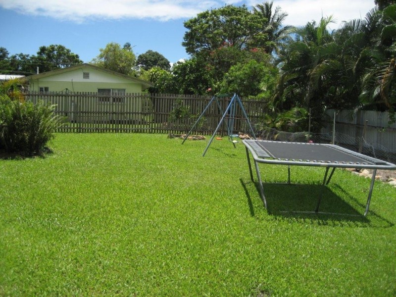 15 Liverpool Street, Cardwell QLD 4849