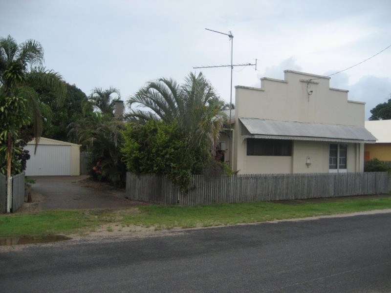 54 Bowen Street, Cardwell QLD 4849