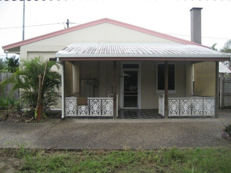 54 Bowen Street, Cardwell QLD 4849