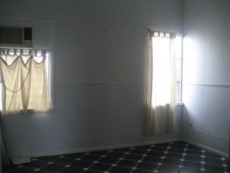 54 Bowen Street, Cardwell QLD 4849