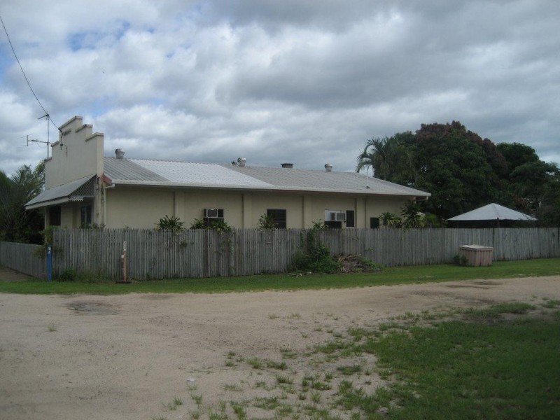 54 Bowen Street, Cardwell QLD 4849