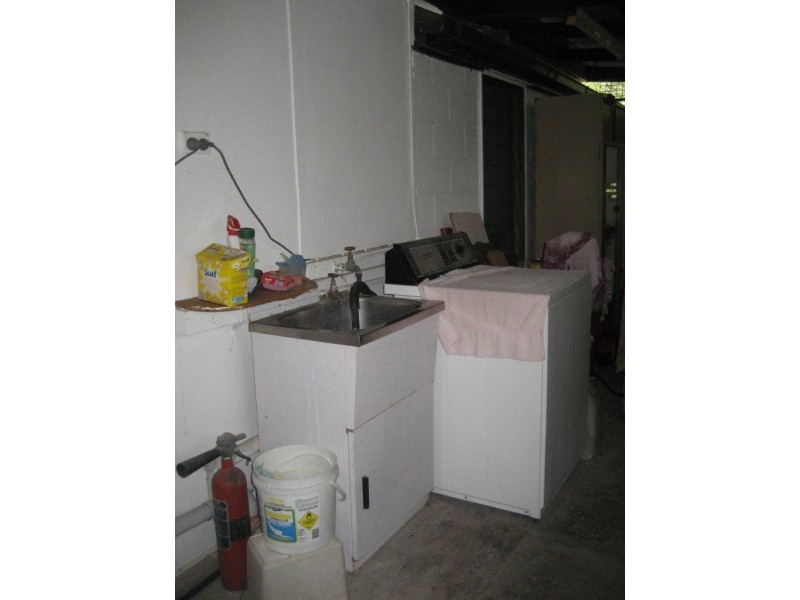 16 Roma Street, Cardwell QLD 4849