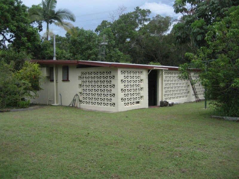 16 Roma Street, Cardwell QLD 4849