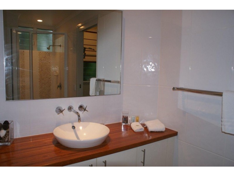 1/20 Poinciana Bvd, Cardwell QLD 4849