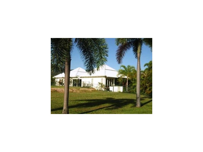 30 Keith Williams Drive, Cardwell QLD 4849