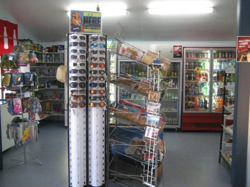 56115 Bruce Highway, Cardwell QLD 4849