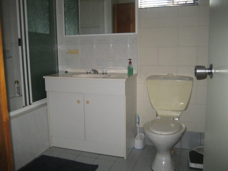 1/231 Victoria Street, Cardwell QLD 4849