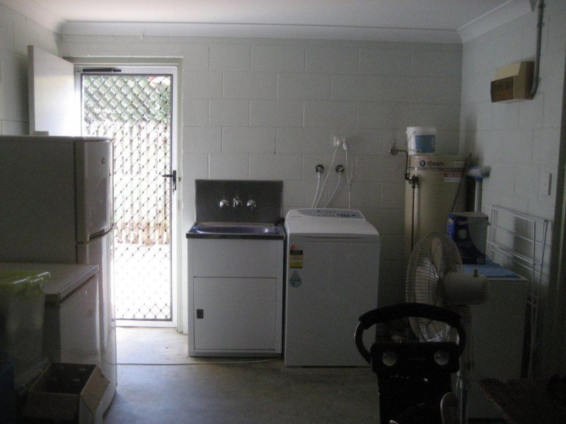 1/231 Victoria Street, Cardwell QLD 4849