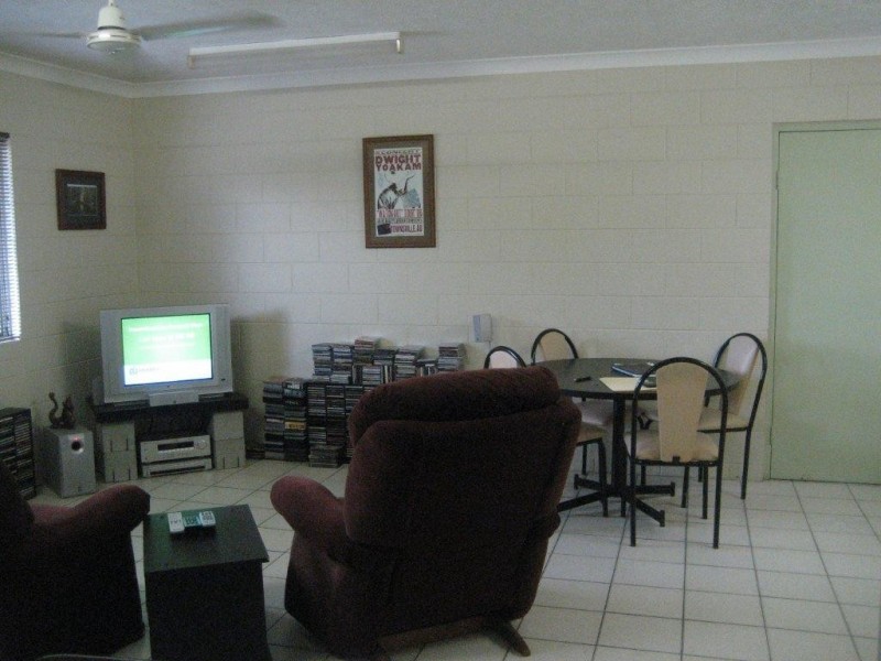1/231 Victoria Street, Cardwell QLD 4849