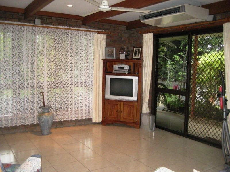 18 Gergory Street, Cardwell QLD 4849