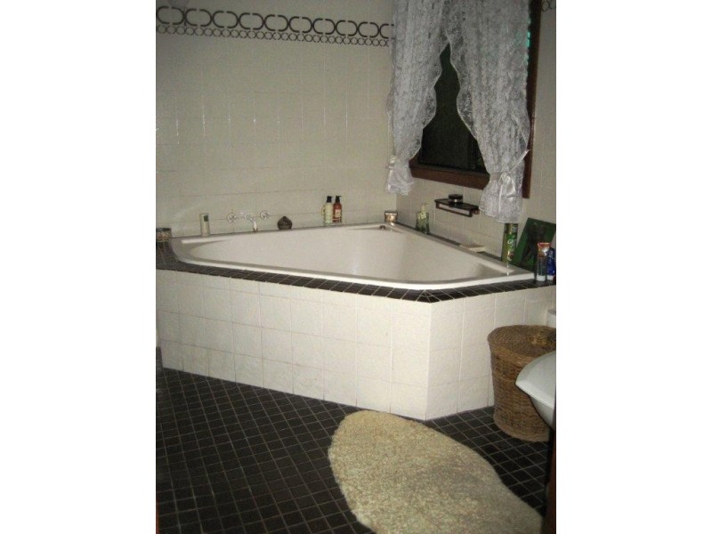 18 Gergory Street, Cardwell QLD 4849