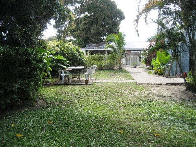 6 Brasenose Street, Cardwell QLD 4849