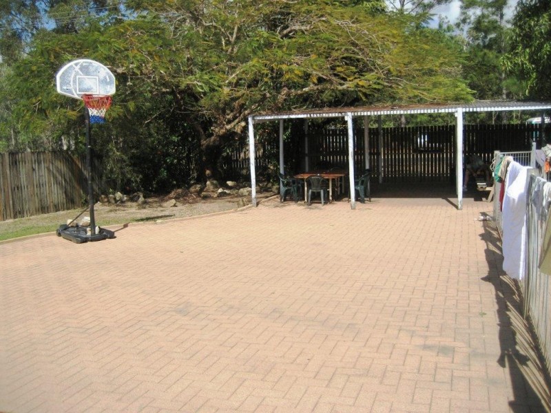 178 Bowen Street, Cardwell QLD 4849