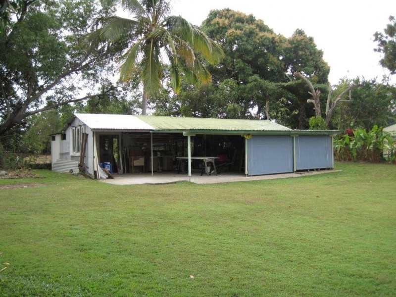 206 Victoria Street, Cardwell QLD 4849