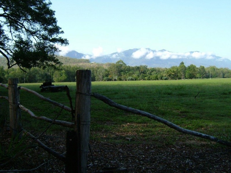 38 Clift Road, Cardwell QLD 4849