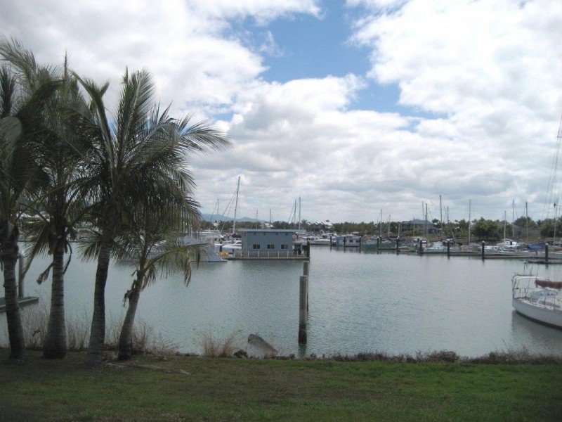 41 Royal Palm Avenue, Cardwell QLD 4849