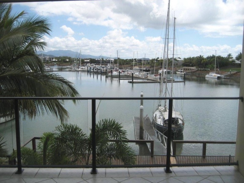 2/45 Royal Palm Avenue, Cardwell QLD 4849