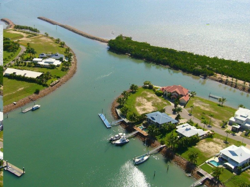 2/45 Royal Palm Avenue, Cardwell QLD 4849