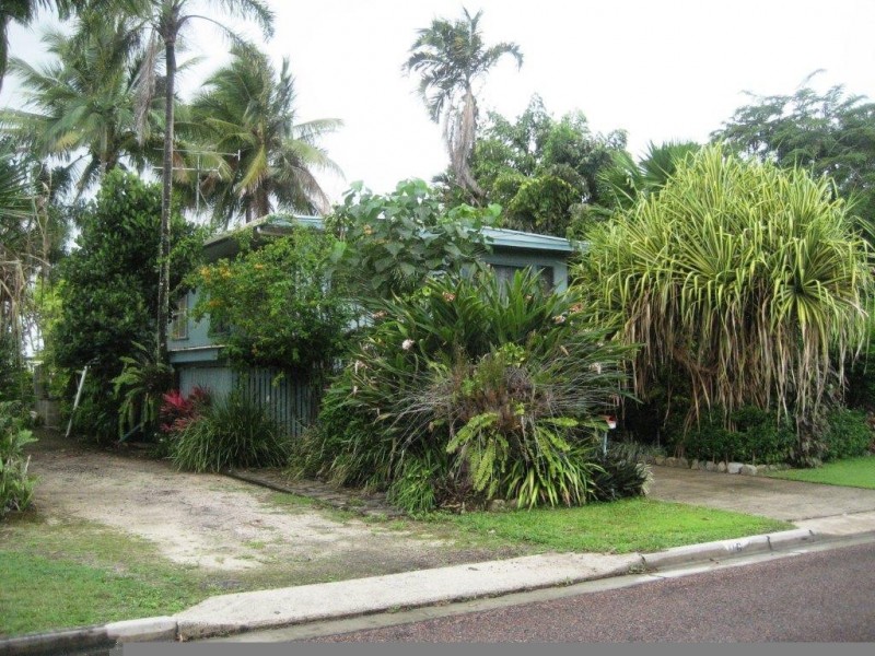 6 Jamieson Street, Cardwell QLD 4849