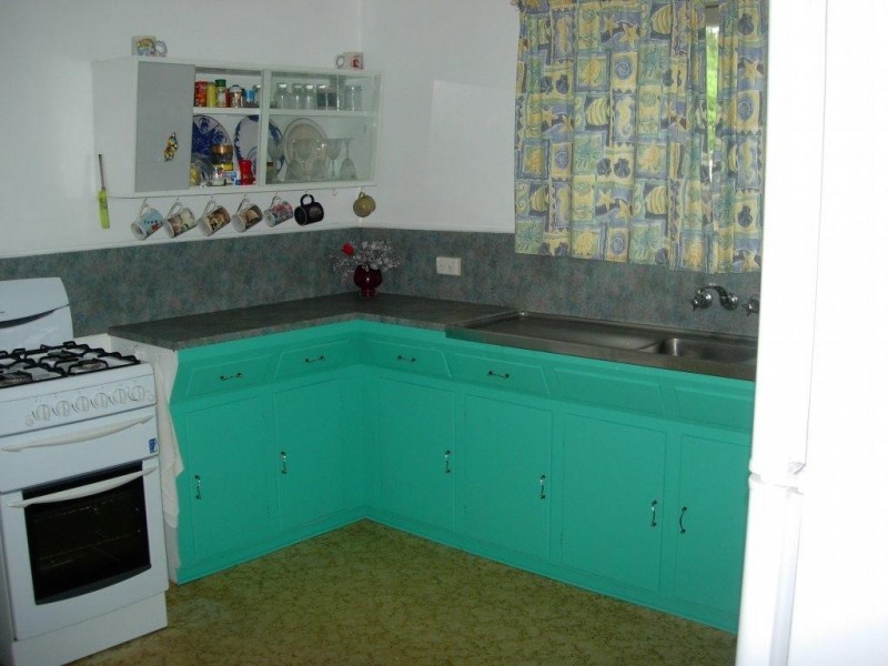 18 Bowen, Cardwell QLD 4849