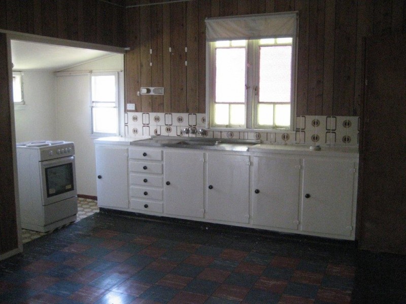 29 Victoria Street, Cardwell QLD 4849