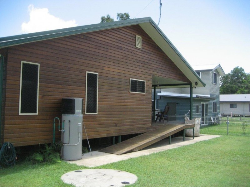 61 Roma Street, Cardwell QLD 4849