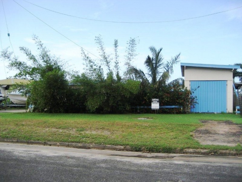 150 Victoria Street, Cardwell QLD 4849