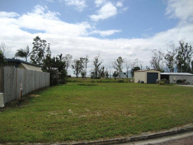 7 McLaughlin Court, Cardwell QLD 4849