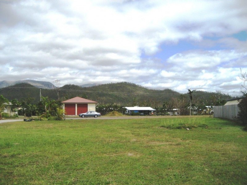 7 McLaughlin Court, Cardwell QLD 4849