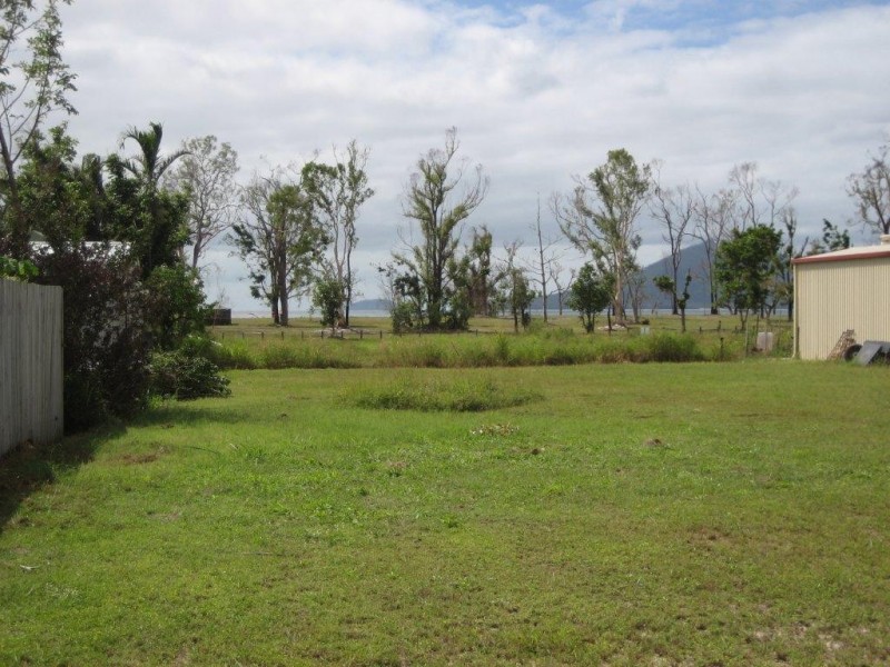 7 McLaughlin Court, Cardwell QLD 4849