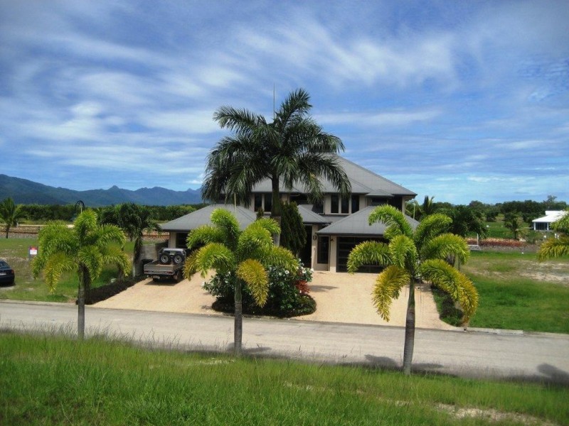 22A Royal Palm Avenue, Cardwell QLD 4849