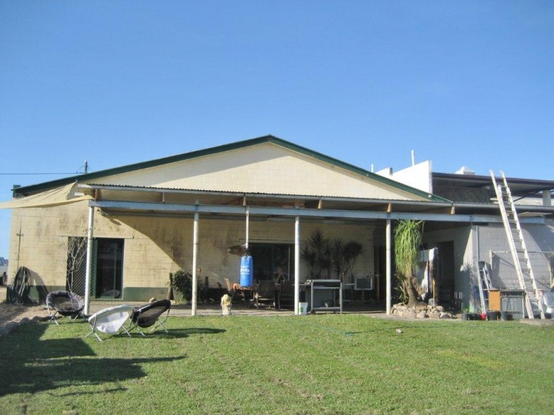 113 Victoria Street, Cardwell QLD 4849