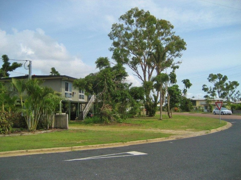 7 Jamieson Street, Cardwell QLD 4849