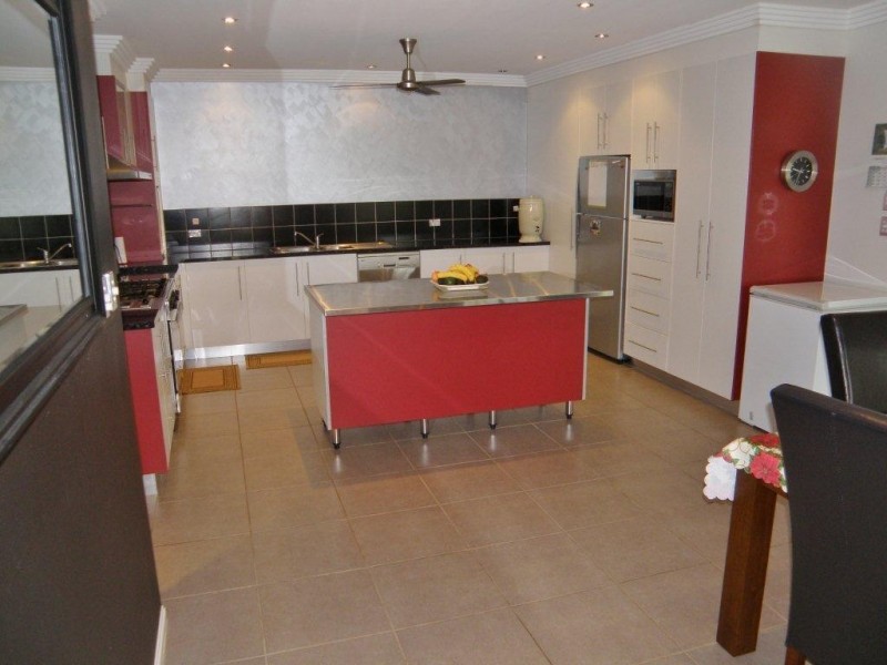 14 Roma Street, Cardwell QLD 4849