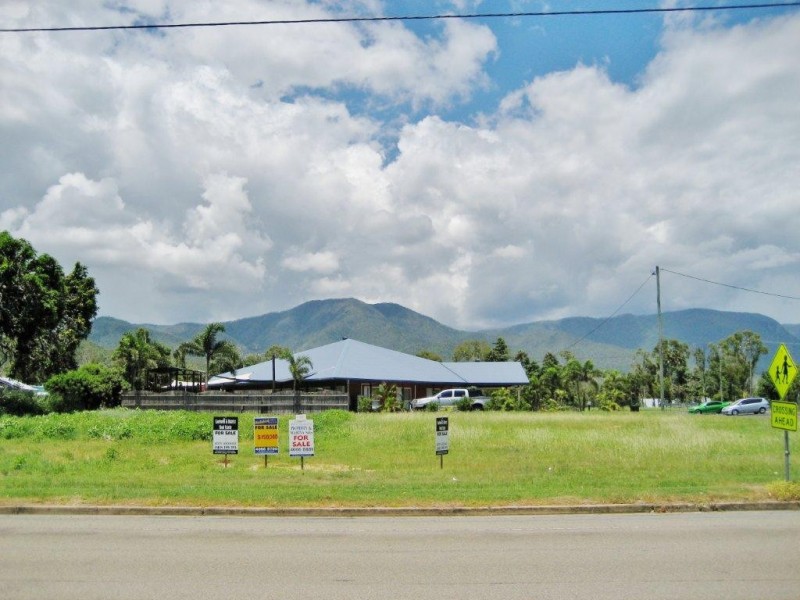 35 Victoria Street, Cardwell QLD 4849