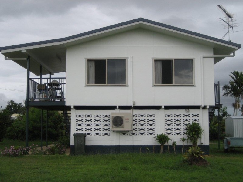 180 Victoria Street, Cardwell QLD 4849