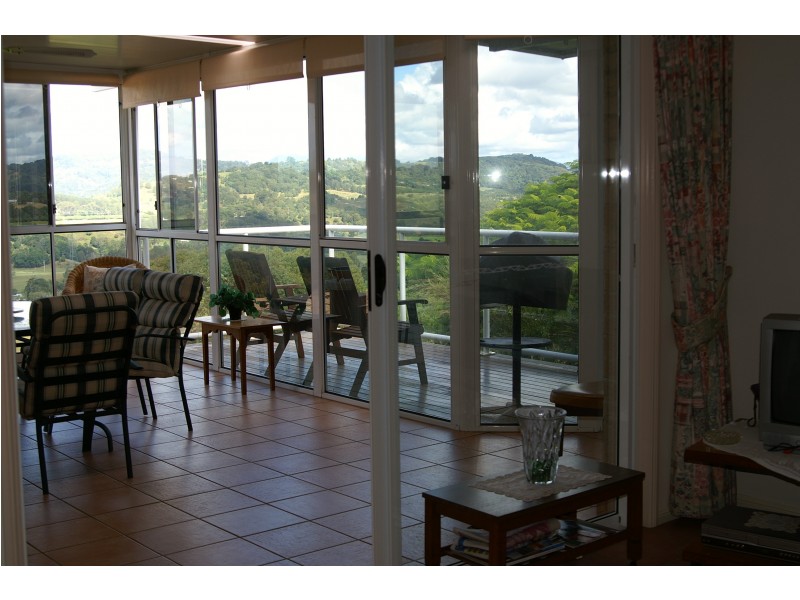 16 Vail Crt, Bilambil Heights NSW 2486