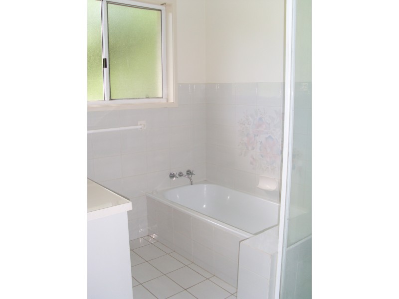 5/4 Simpson Dr, Bilambil Heights NSW 2486