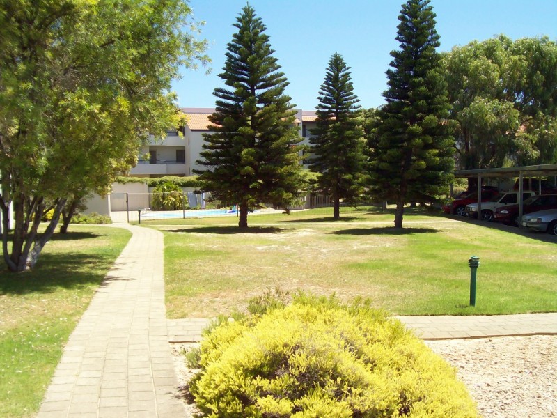 18/436 Safety Bay Road, Safety Bay WA 6169