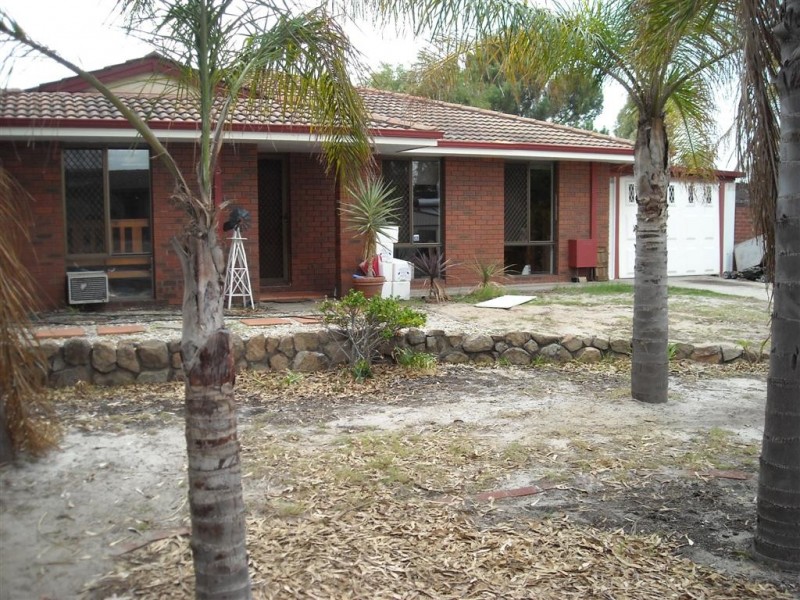 4 Millar Street, Beechboro WA 6063