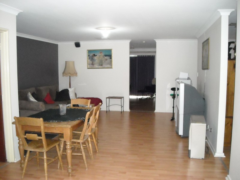 2 Currawong Court, Beechboro WA 6063