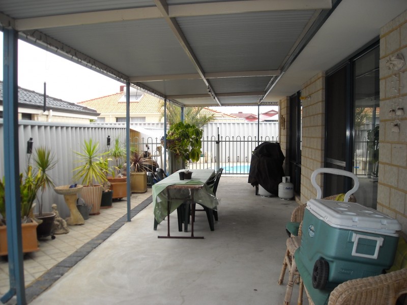 2 Currawong Court, Beechboro WA 6063