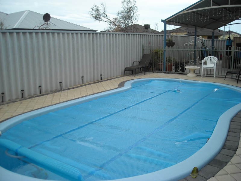 2 Currawong Court, Beechboro WA 6063